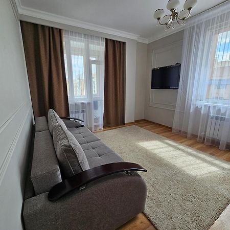 Ernaz Plus Apartments-Expo-Boulevard 130 Astana Exterior foto