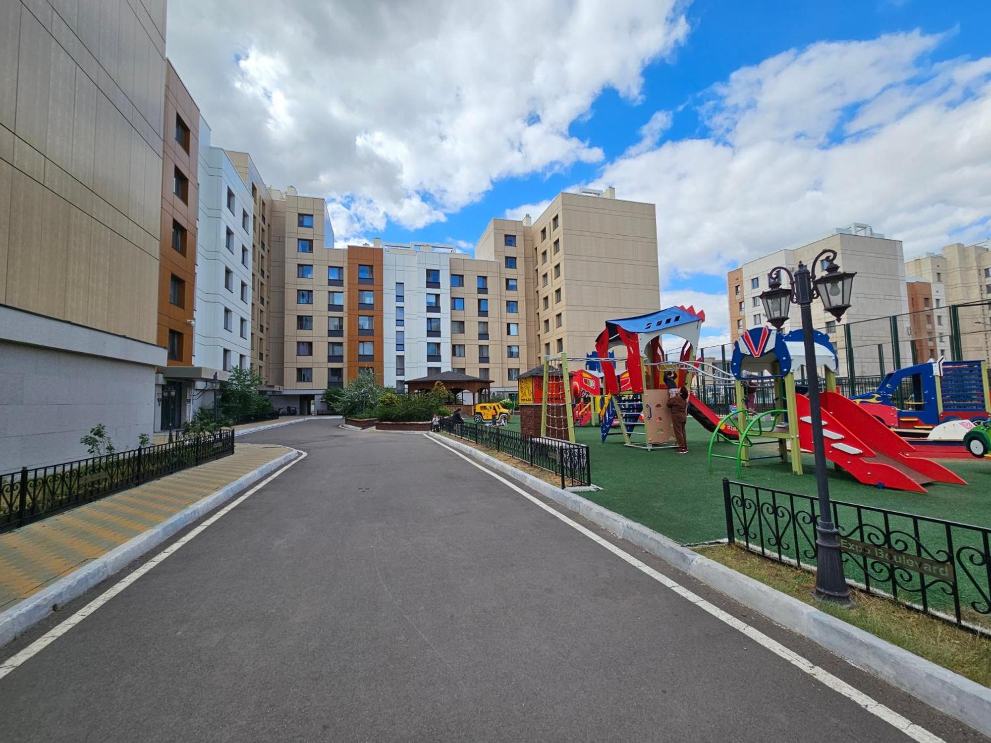 Ernaz Plus Apartments-Expo-Boulevard 130 Astana Exterior foto