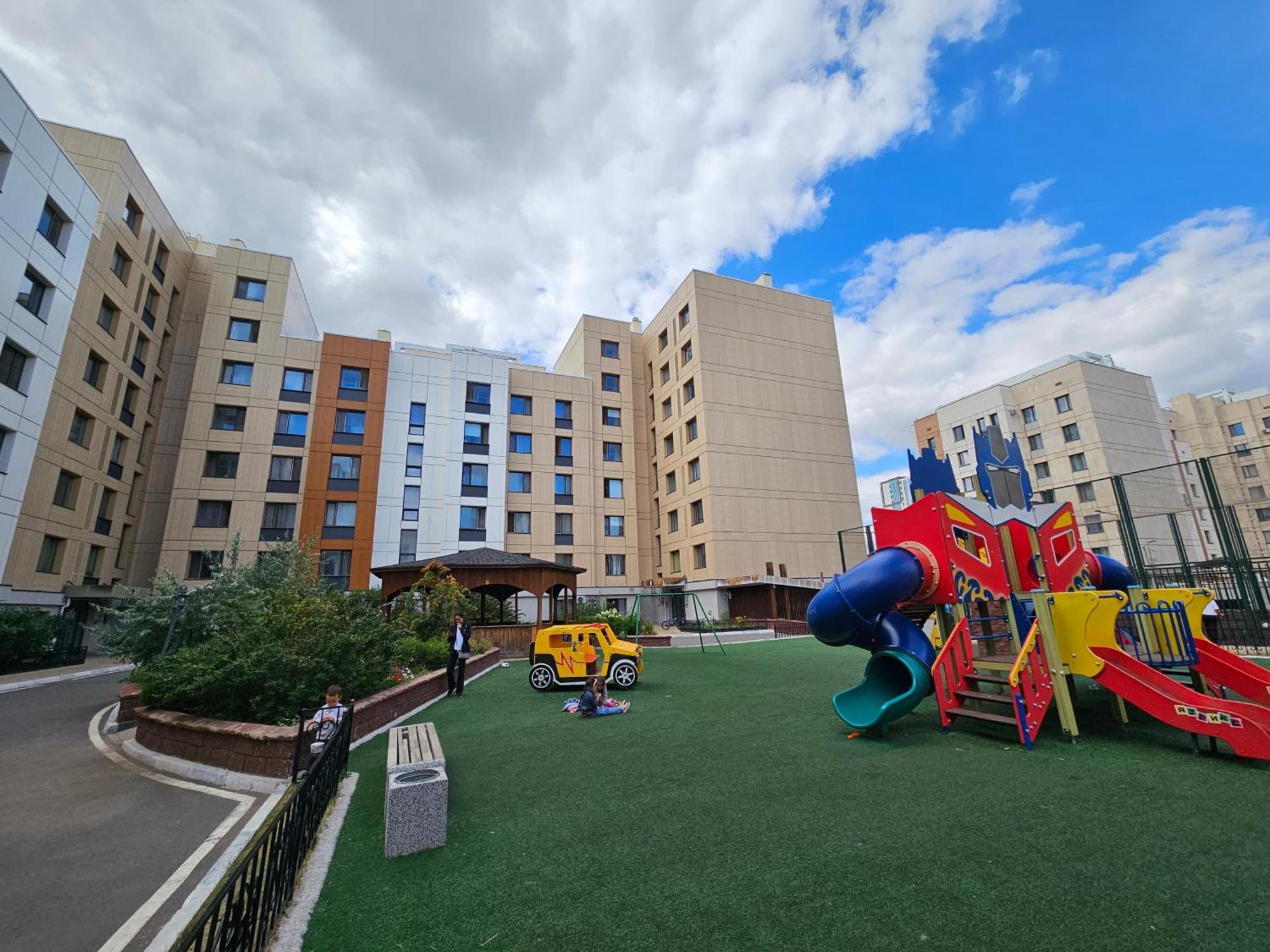 Ernaz Plus Apartments-Expo-Boulevard 130 Astana Exterior foto